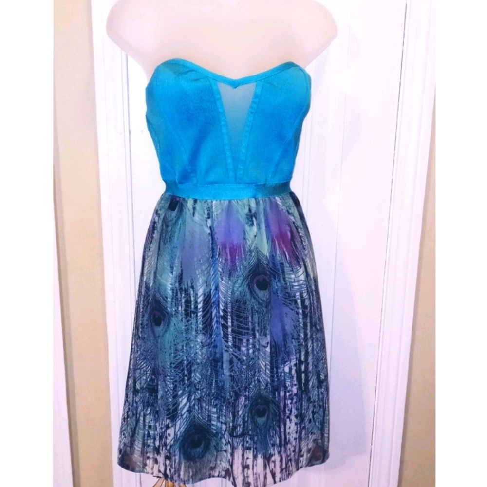 Wow Couture Peacock Print Strapless Sun Dress